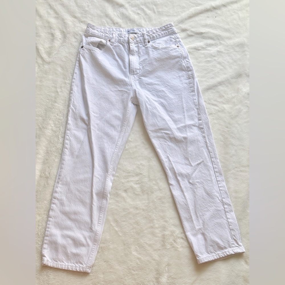 Zara Tapered white mom jeans size 8